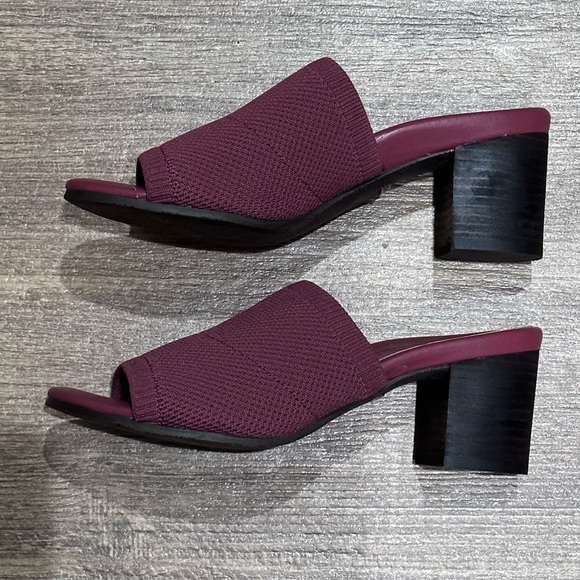 NIB Vionic Fleur Women’s Slide Heeled Sandal - Picture 3 of 5